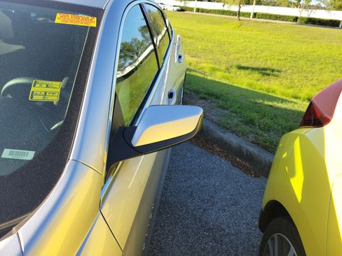 Used 2020 Chevrolet Malibu LT image 27