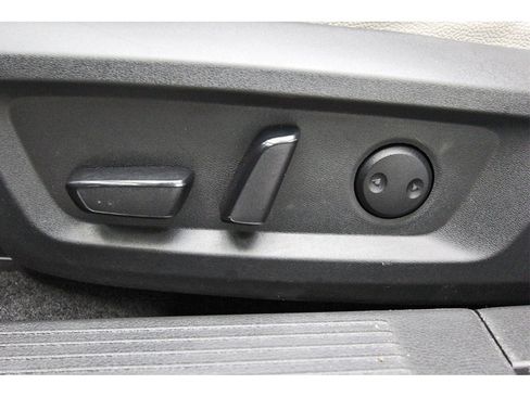 Used 2023 Nissan Rogue SV image 26