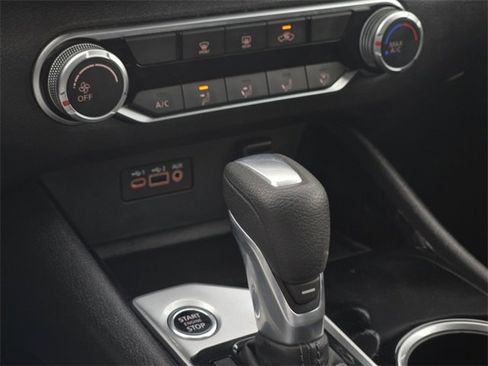 Used 2024 Nissan Altima 2.5 SV image 21