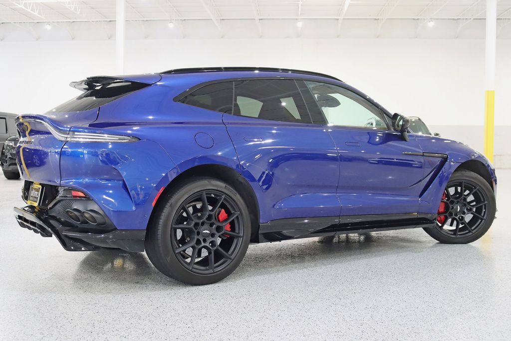 Used 2023 Aston Martin DBX 707 AWD/4WD image 10