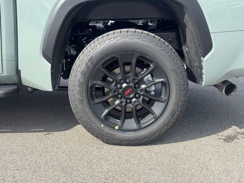 Used 2026 Toyota Tundra SR5 w/ SR5 Convenience Package AWD/4WD image 38