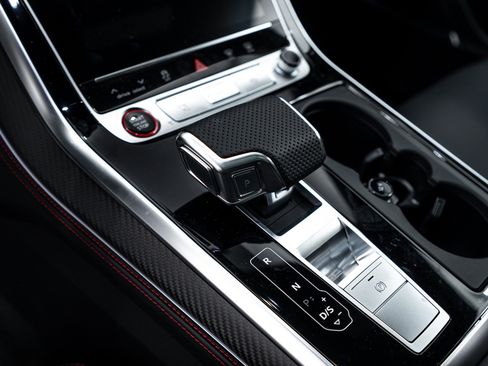 New 2026 Audi SQ8 Prestige image 10