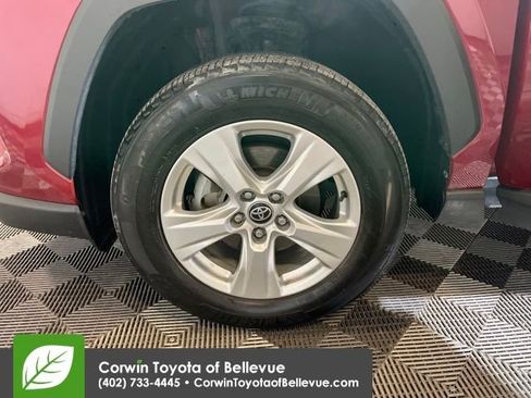 Used 2021 Toyota RAV4 XLE image 26