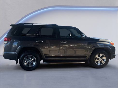Used 2013 Toyota 4Runner SR5 image 7