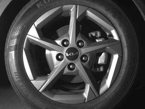 Used 2025 Kia K4 FWD image 13