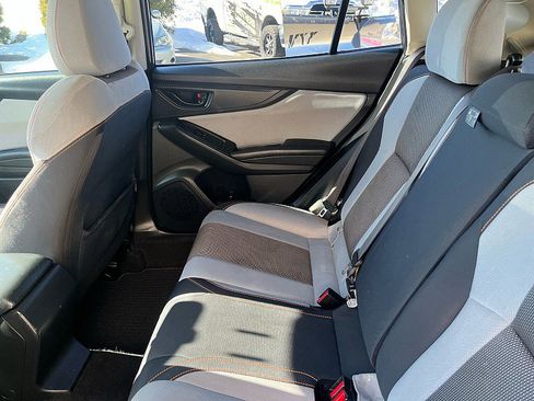 Used 2018 Subaru Crosstrek 2.0i Premium image 16