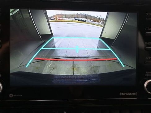 Used 2022 Toyota Corolla LE image 14