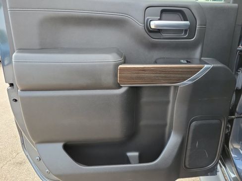 Used 2019 Chevrolet Silverado 1500 RST AWD/4WD image 28