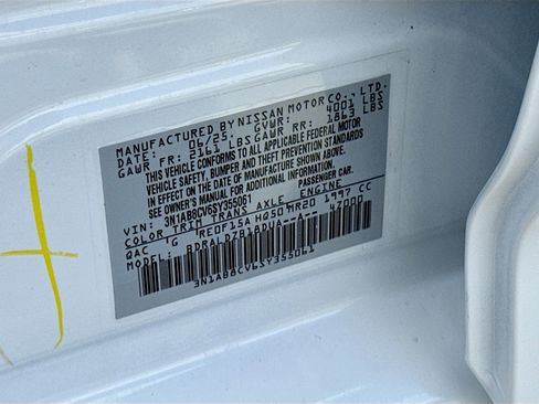 Used 2025 Nissan Sentra SV w/ Lighting Package image 28