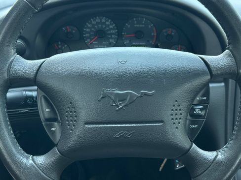Used 2004 Ford Mustang Coupe RWD image 19