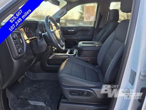 Used 2019 Chevrolet Silverado 1500 RST image 13