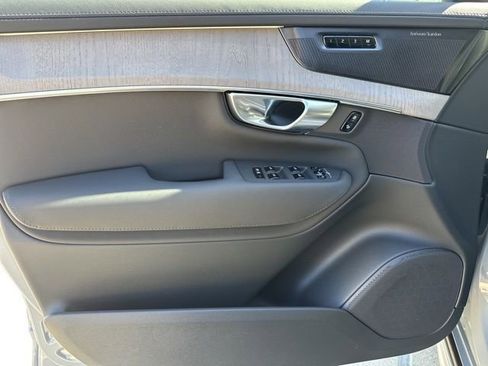 New 2026 Volvo XC90 B6 Ultra w/ Protection Package image 12