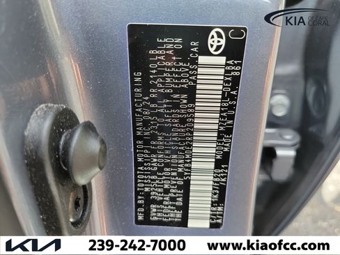 Used 2024 Toyota Corolla LE FWD image 30