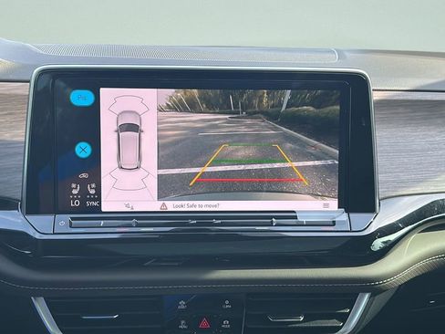 New 2026 Volkswagen Atlas SEL image 13