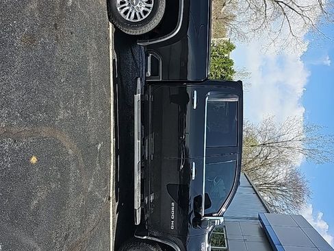 Used 2022 Chevrolet Silverado 2500 High Country AWD/4WD image 4