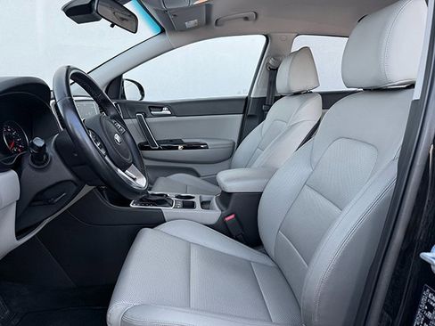 Used 2020 Kia Sportage EX image 22