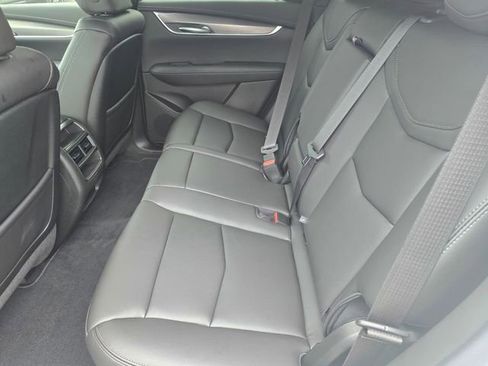 New 2026 Cadillac XT5 Luxury image 12