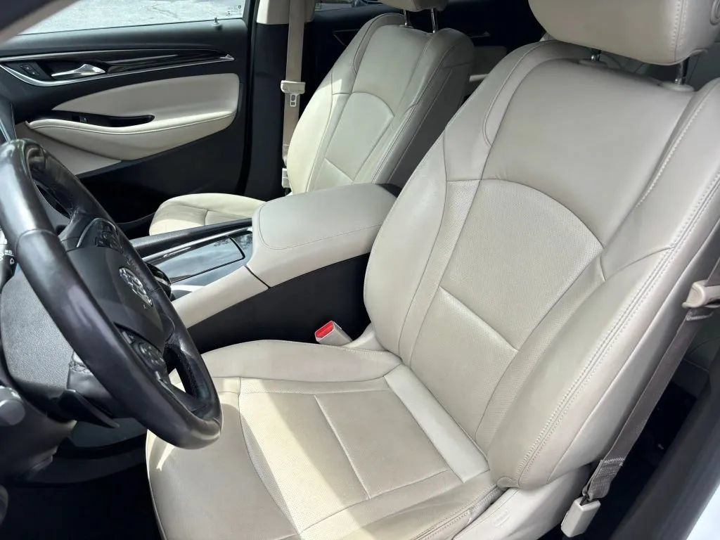 Used 2019 Buick Enclave Premium AWD/4WD image 11