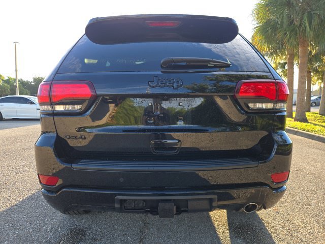 Used 2020 Jeep Grand Cherokee Altitude AWD/4WD image 4