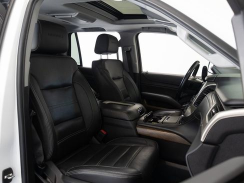 Used 2019 GMC Yukon Denali w/ Denali Ultimate Package image 26