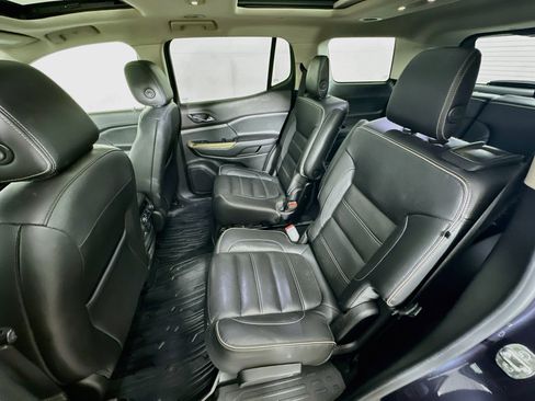 Used 2019 GMC Acadia Denali w/ Technology Package AWD/4WD image 29