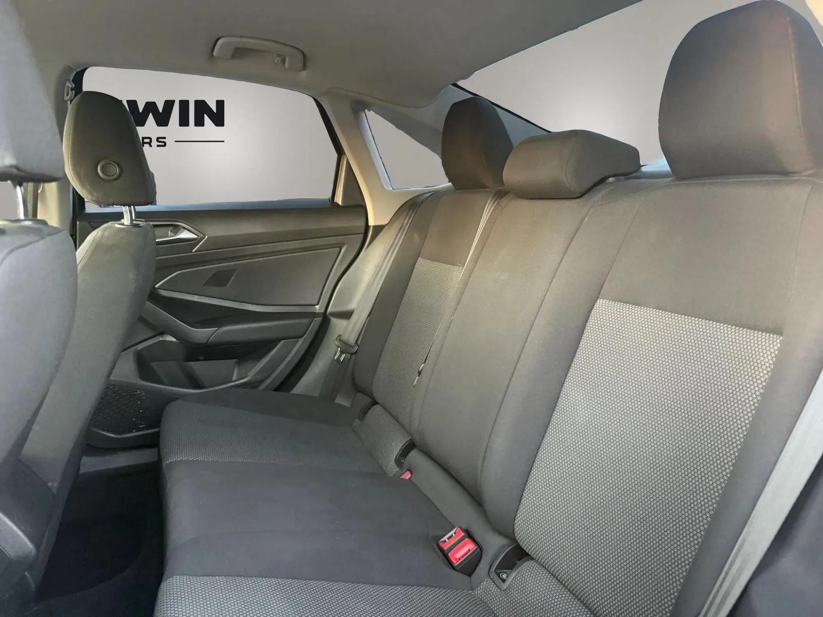 Used 2021 Volkswagen Jetta SE FWD image 28