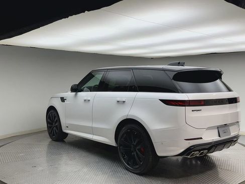 New 2026 Land Rover Range Rover Sport Autobiography image 4