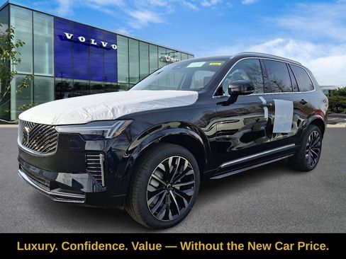 Used 2026 Volvo XC90 B6 Plus w/ Protection Package Premier AWD/4WD image 2