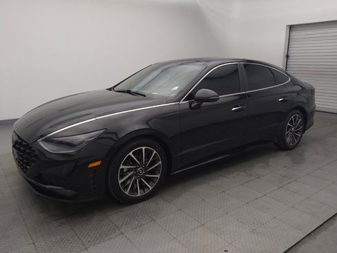 Used 2021 Hyundai Sonata Limited image 2