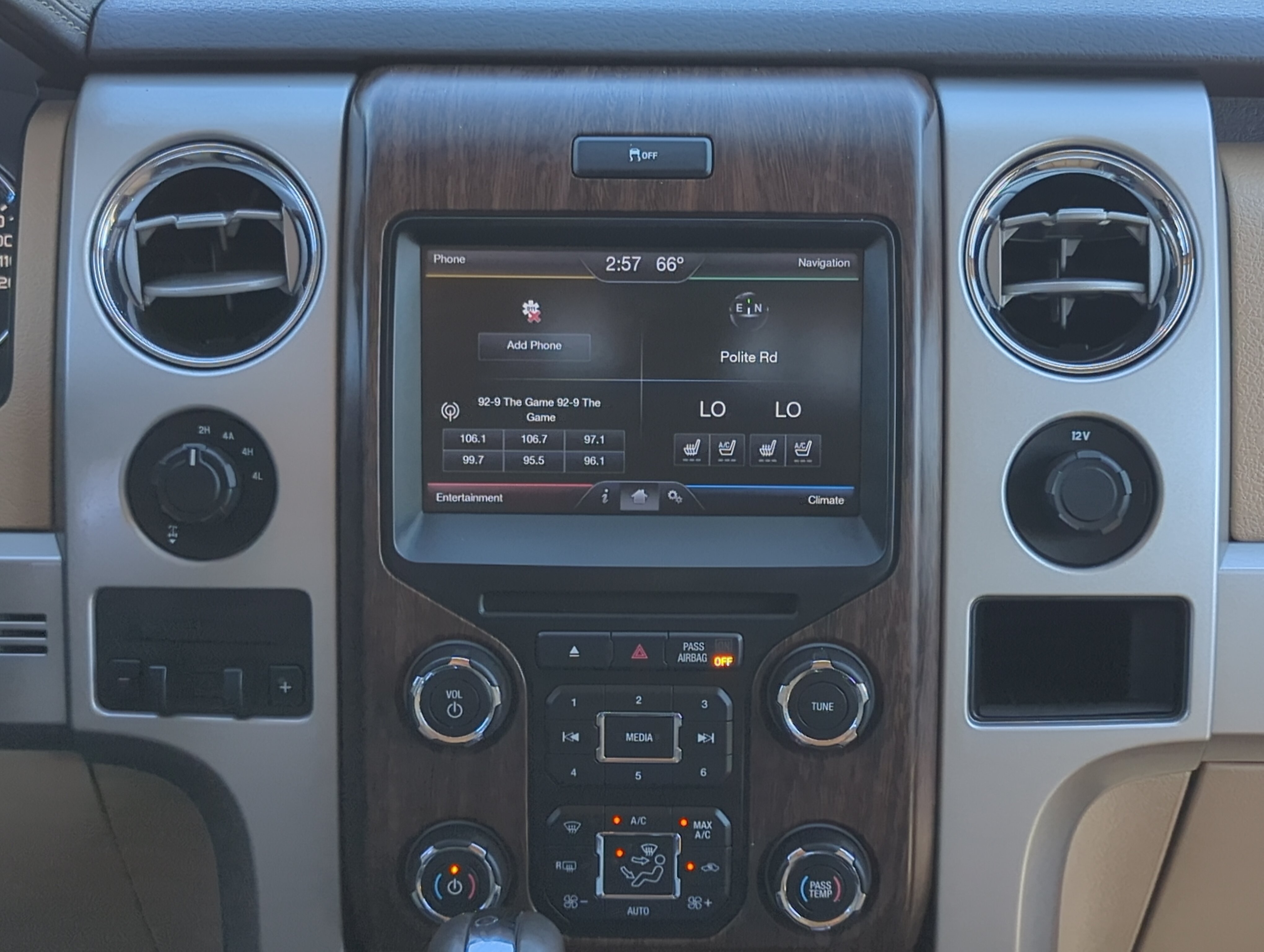 Used 2013 Ford F150 Lariat w/ Mid Equipment Group AWD/4WD image 16