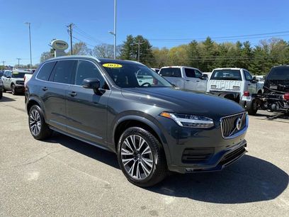 Used 2022 Volvo XC90 T6 Momentum w/ Climate Package