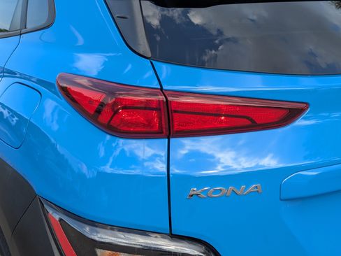 Used 2022 Hyundai Kona SEL image 11