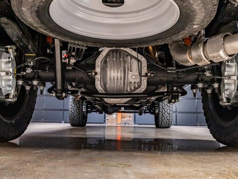 Used 2026 Ford F450 Platinum w/ FX4 Off-Road Package image 15