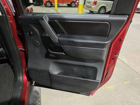 Used 2014 Nissan Titan PRO-4X image 31