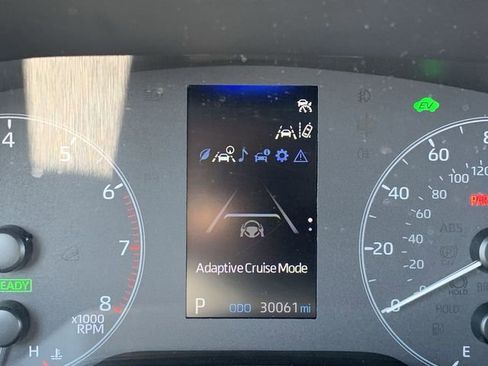 Used 2024 Toyota Corolla Cross AWD Hybrid image 20
