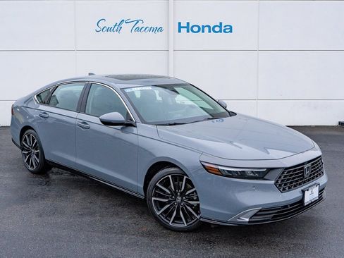 Certified 2023 Honda Accord Touring image 2