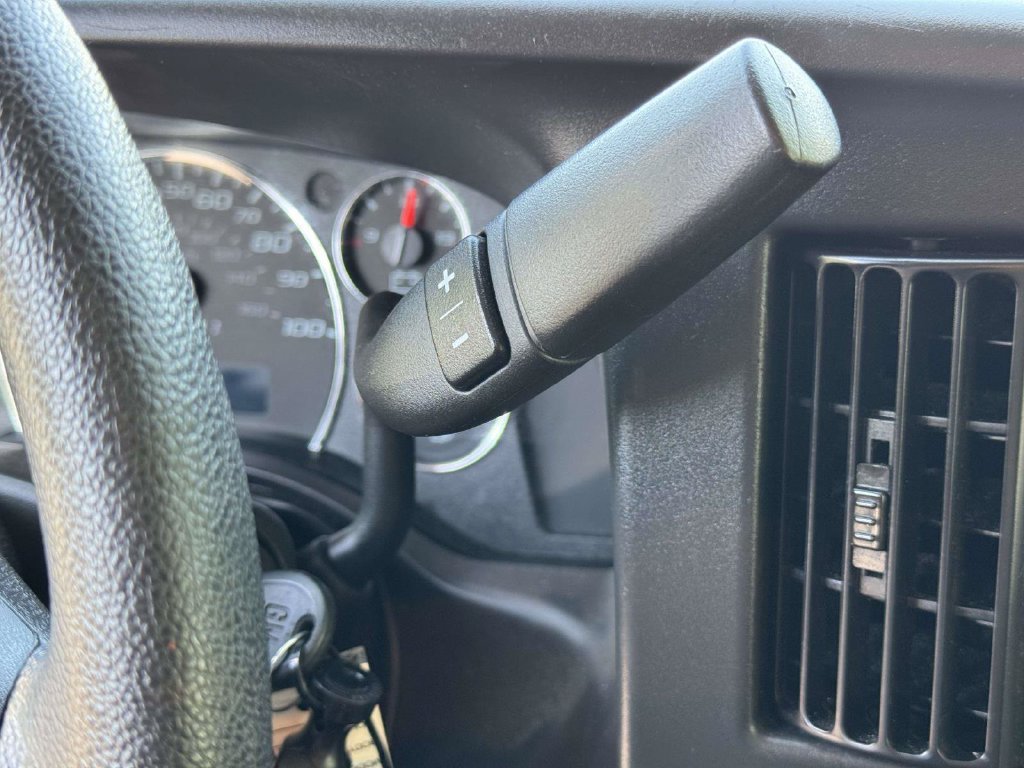 Used 2025 Chevrolet Express 2500 w/ Driver Convenience Package RWD image 8