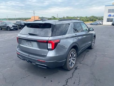 Used 2025 Ford Explorer ST-Line AWD/4WD image 6