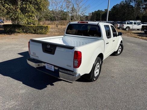 Used 2013 Nissan Frontier S image 6