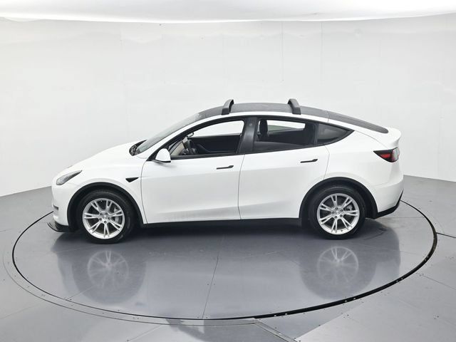 Used 2022 Tesla Model Y Long Range AWD/4WD image 43