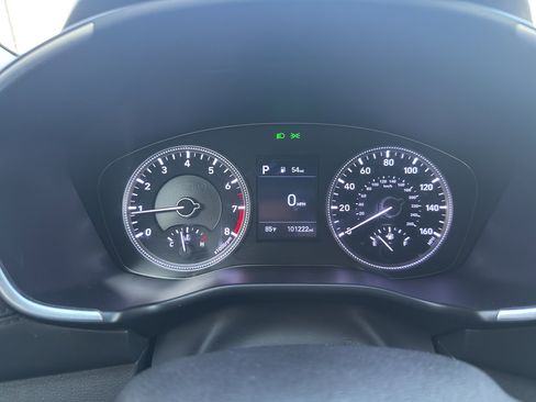 Used 2019 Hyundai Santa Fe SE image 12