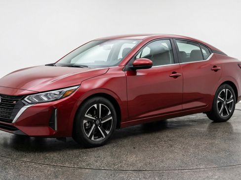Used 2025 Nissan Sentra SV FWD image 3