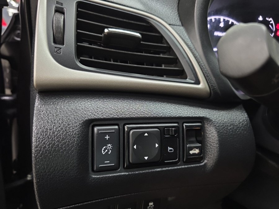 Used 2014 Nissan Sentra S FWD image 21
