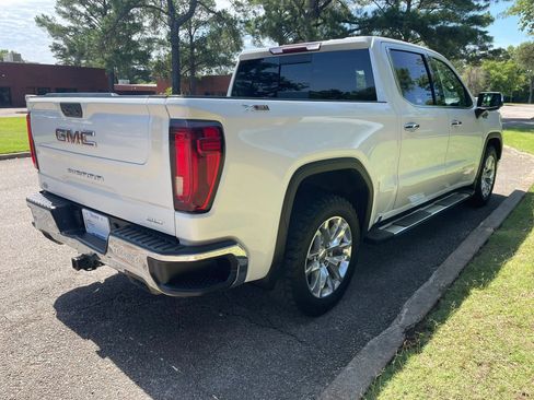 Used 2021 GMC Sierra 1500 SLT w/ SLT Premium Plus Package AWD/4WD image 5