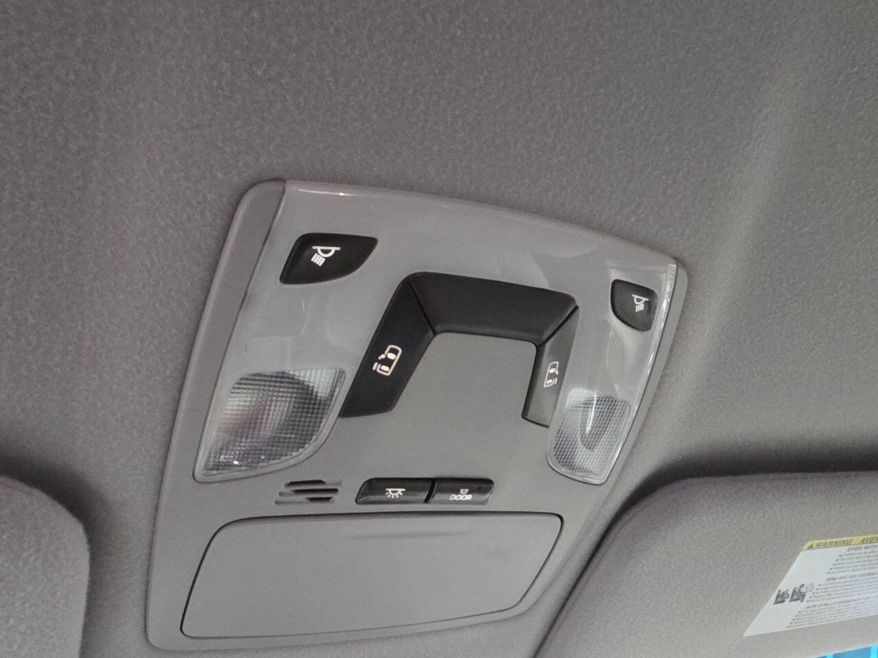 Used 2014 Toyota Sienna LE FWD image 24