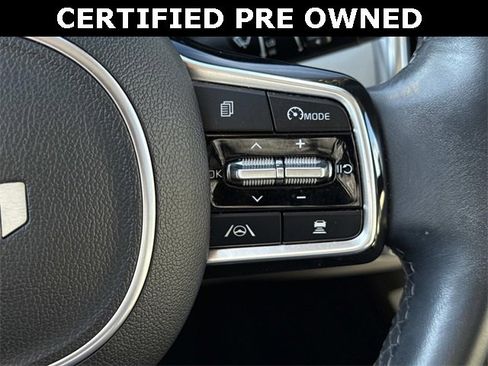 Certified 2023 Kia Sorento SX image 24