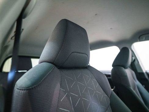 Used 2025 Toyota RAV4 XLE AWD/4WD image 15