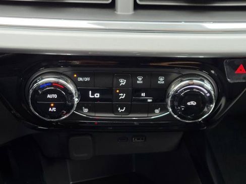 New 2026 Chevrolet Trax LT w/ Midnight Edition FWD image 21