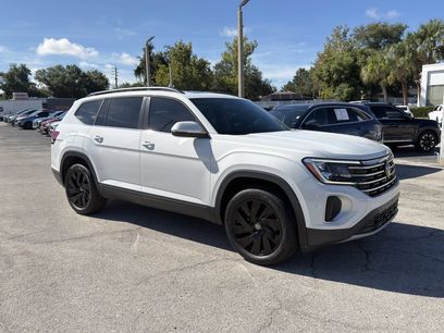 Used 2024 Volkswagen Atlas SE w/ Panoramic Sunroof Package