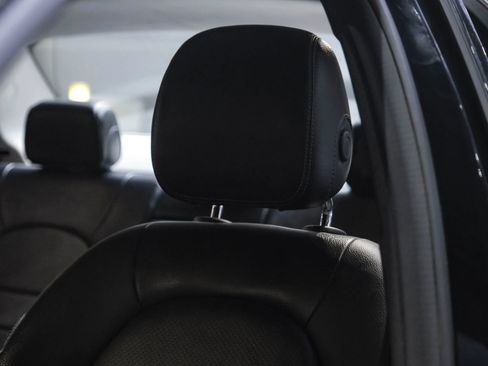 Used 2015 Mercedes-Benz C 300 Sedan image 27
